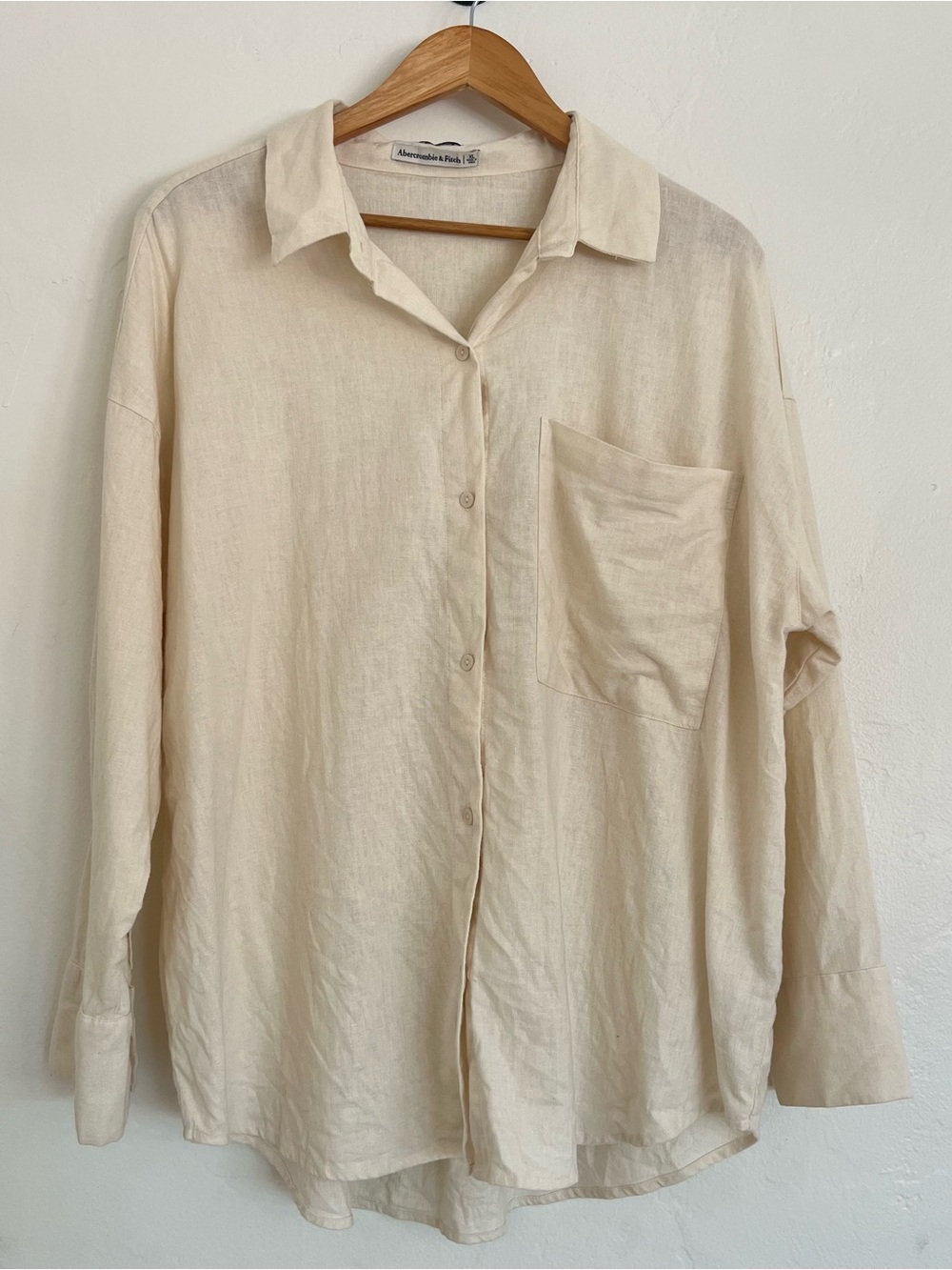 Abercrombie & Fitch Lightweight Cream button down Shirt